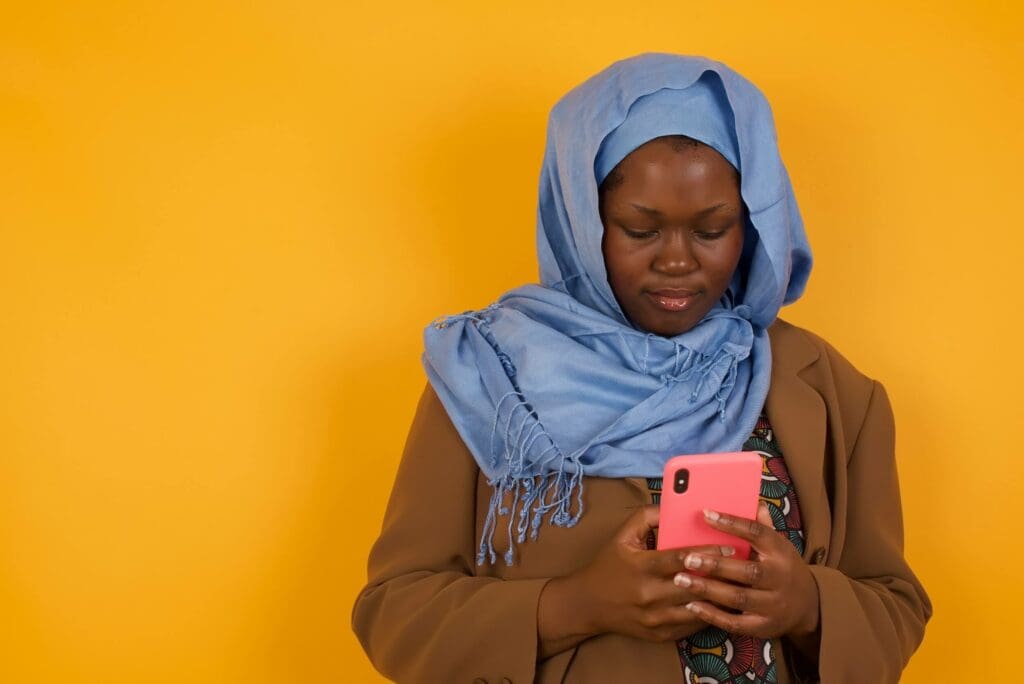 femme au téléphone