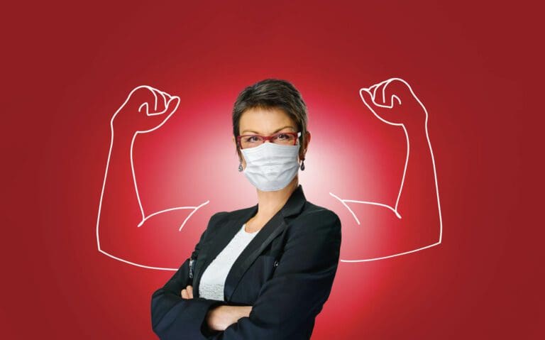 Femme avec des muscles de dessinés derrière elle